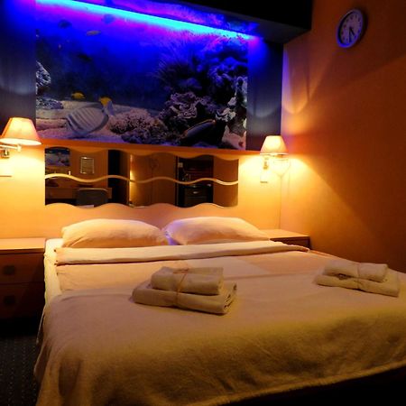 Apart A2 Poznan - 24H - Self Check-In - Free Parking Bagian luar foto