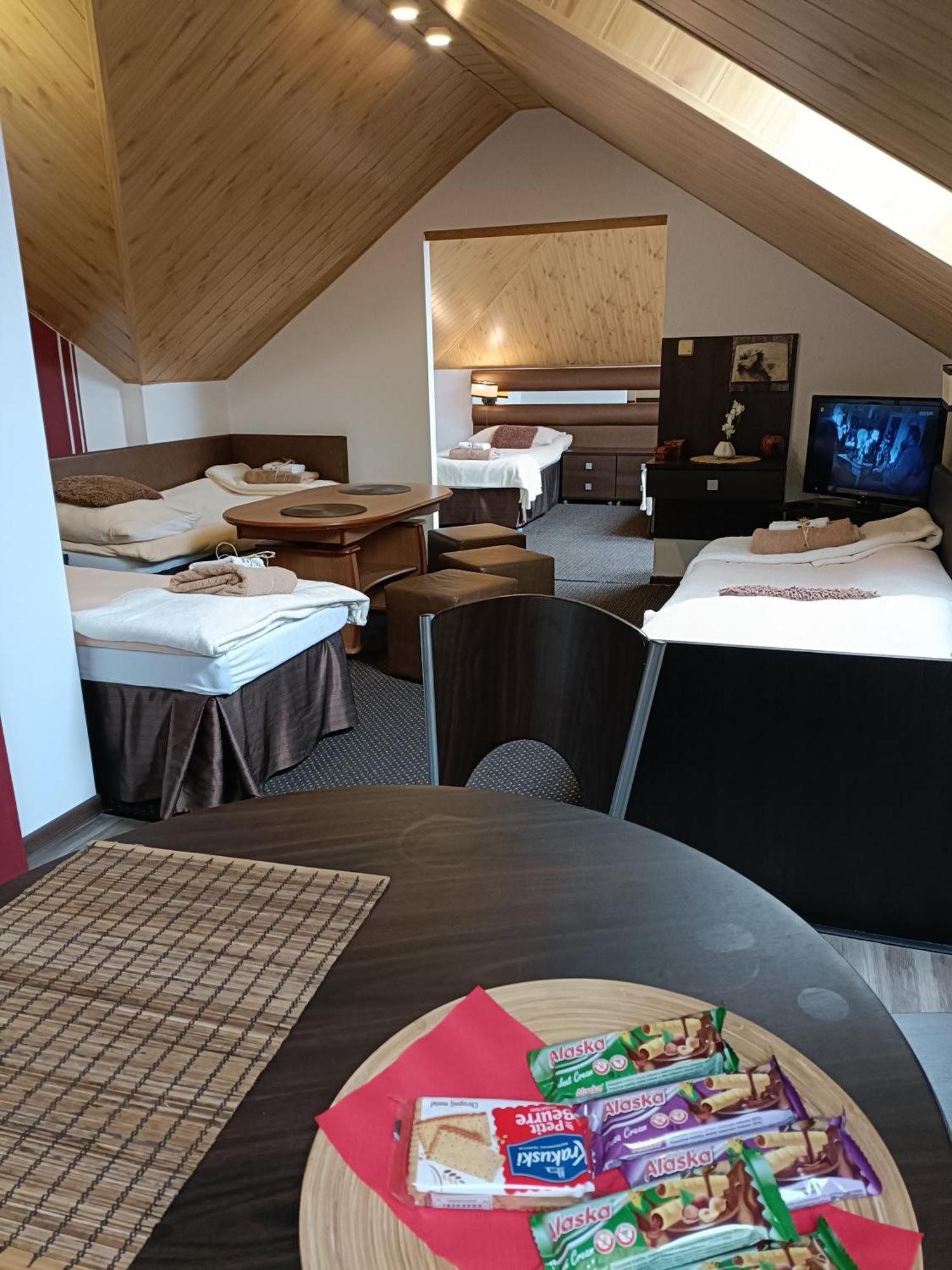 Apart A2 Poznan - 24H - Self Check-In - Free Parking Ruang foto