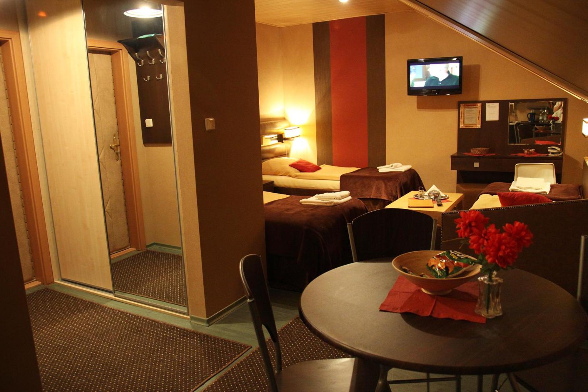 Apart A2 Poznan - 24H - Self Check-In - Free Parking Ruang foto