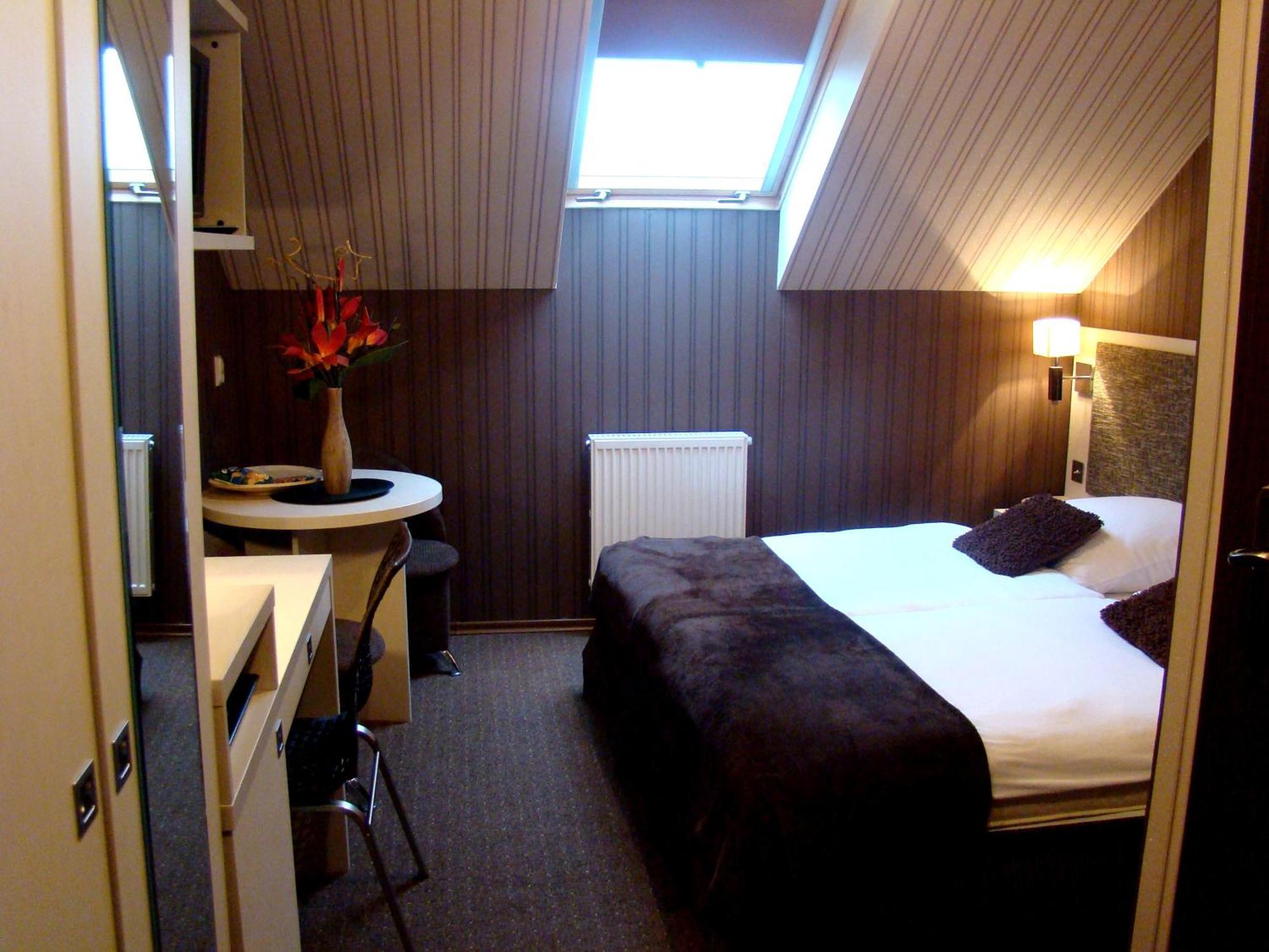 Apart A2 Poznan - 24H - Self Check-In - Free Parking Bagian luar foto