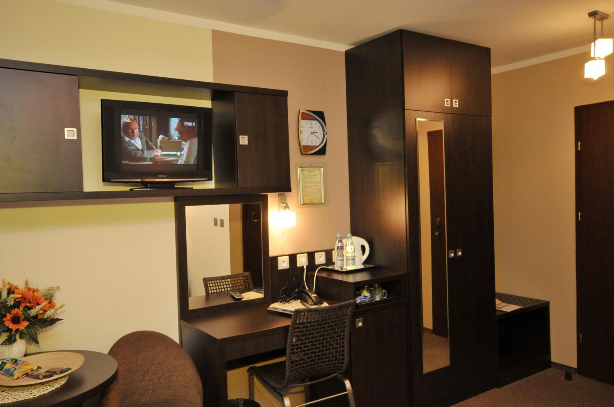 Apart A2 Poznan - 24H - Self Check-In - Free Parking Bagian luar foto